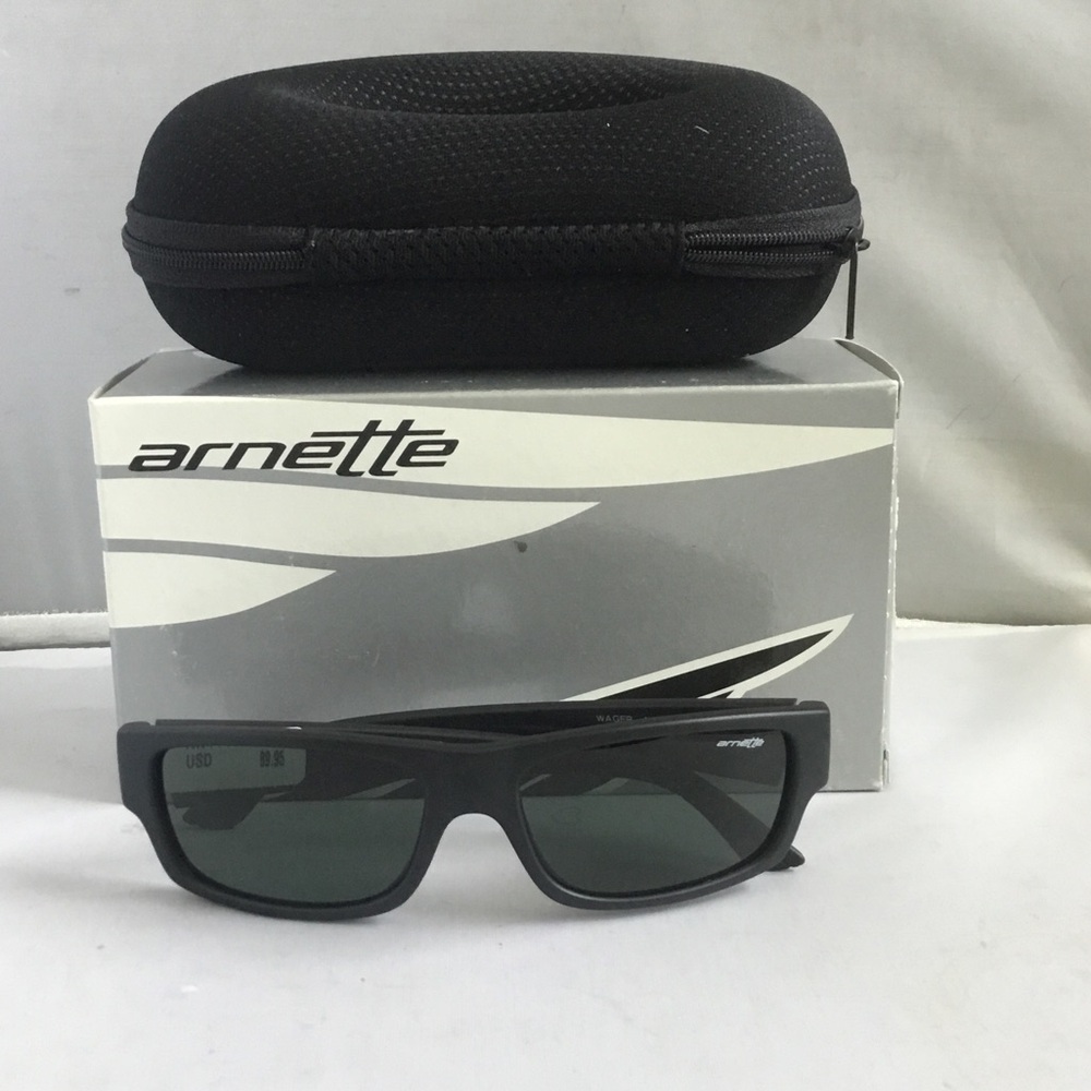 Arnette Matte Black Rectangular Sunglasses with Dark Lenses